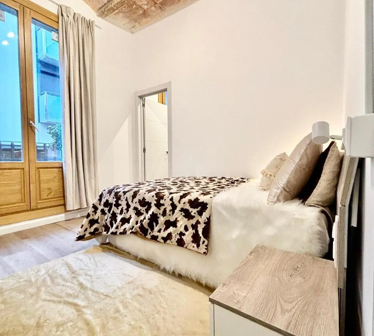 Piso En Gracia De 3 Habitaciones Dobles Suits Barcelona Apartment